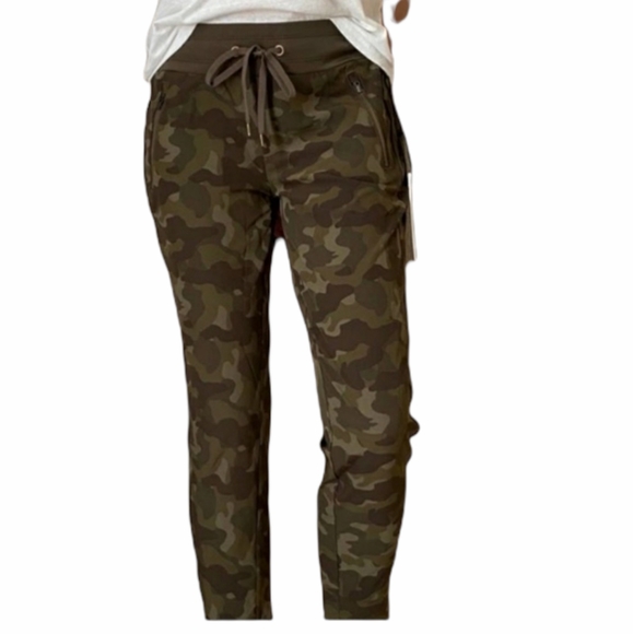 Anthropologie Pants - Anthropologie Marrakech Camo Jogger Pants Size 12